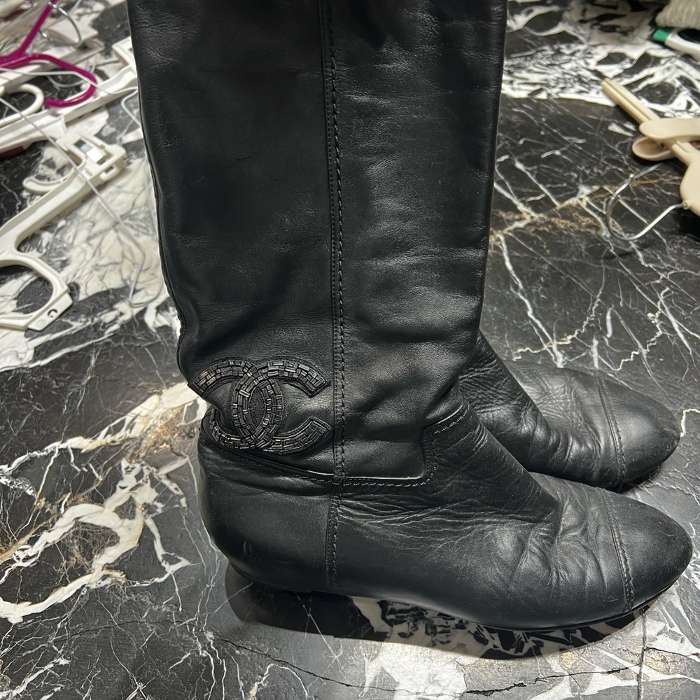 Chanel Black Leather Women's Boots with beaded cc interlocking logo